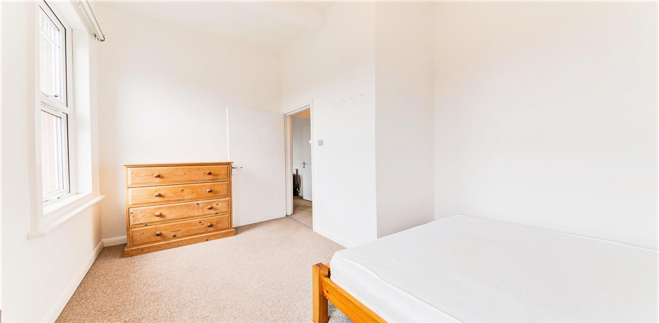 Modern and Central Apartment Roderick Road, Belsize Park